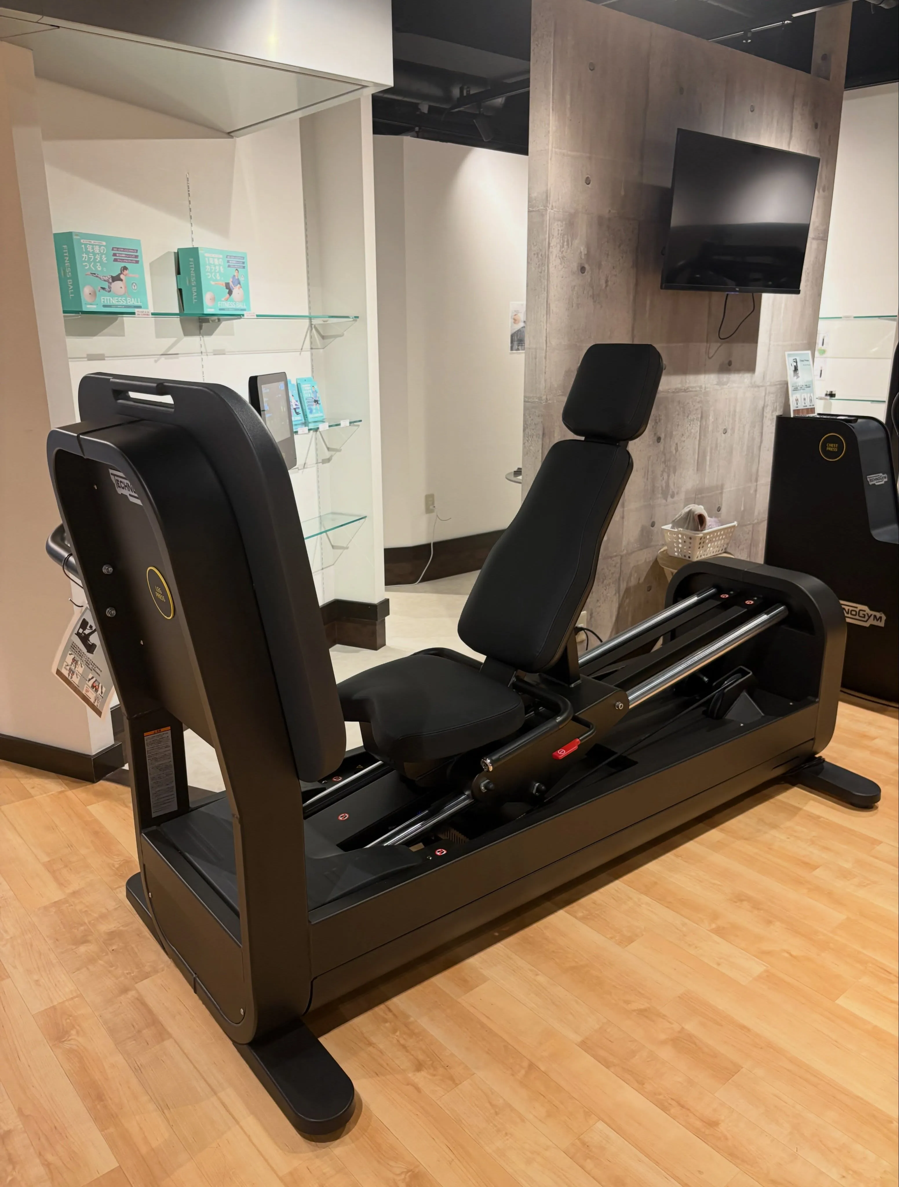 当店S-FIT Beauty Gymではテクノジム製のAI搭...