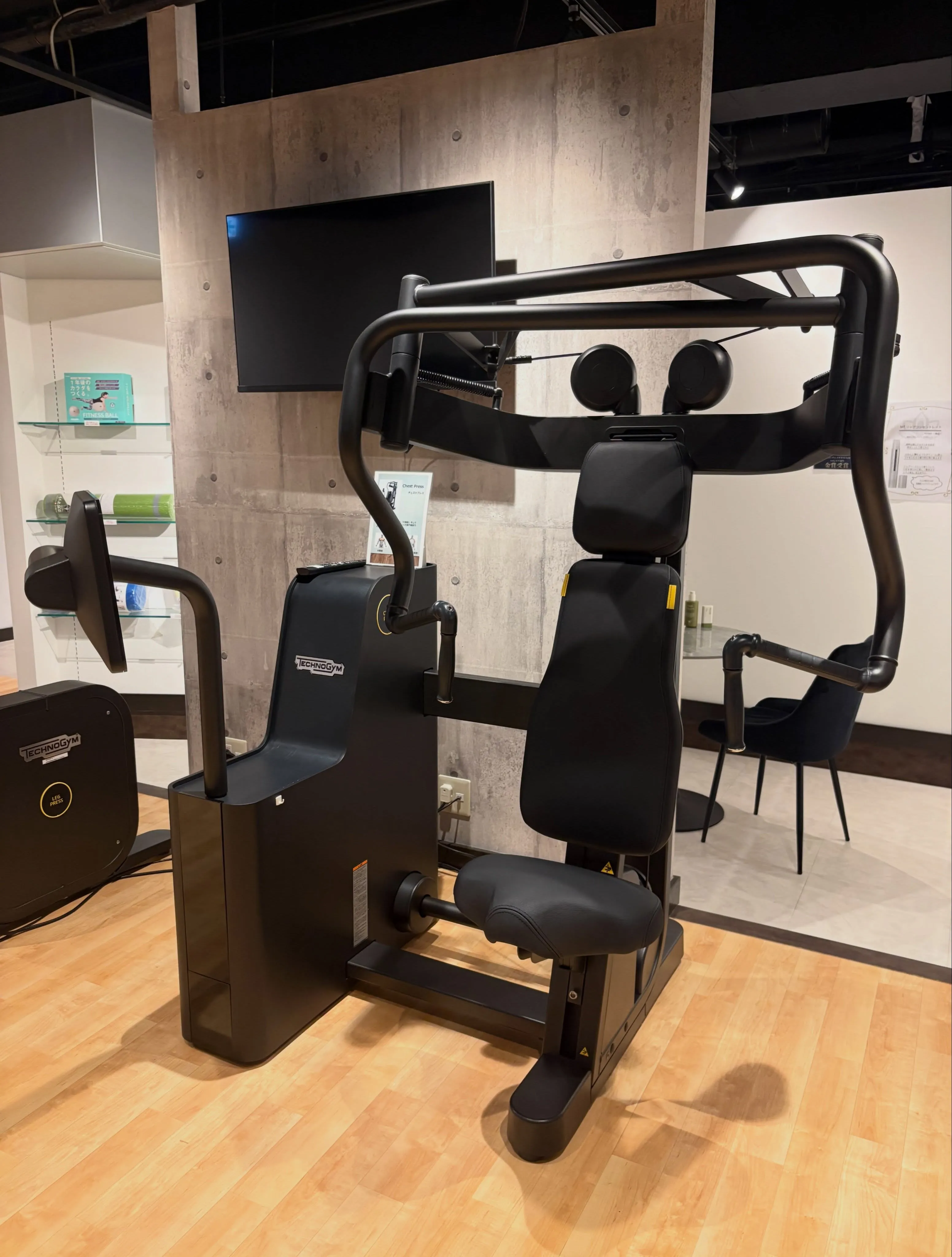 当店S-FIT Beauty Gymではテクノジム製のAI搭...